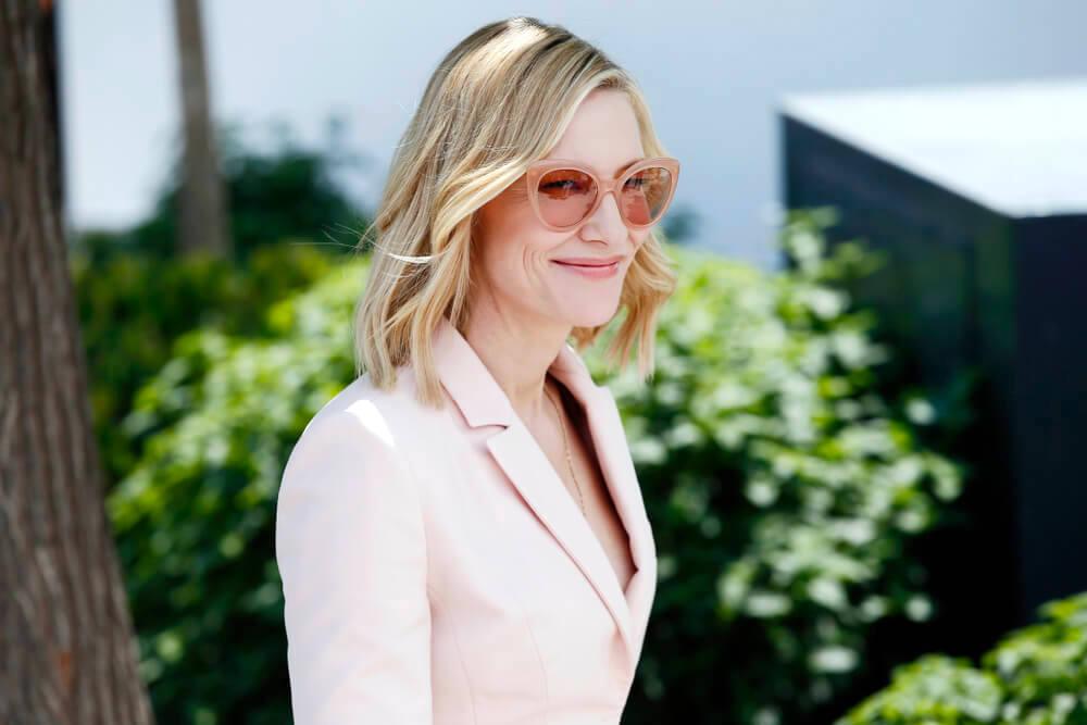 CANNES, FRANCE - MAY 08: Cate Blanchett attends the Jury photo-call during the 71st Cannes Film Festival on May 8, 2018 in Cannes, France.