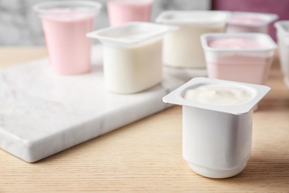 Yogurt in cups