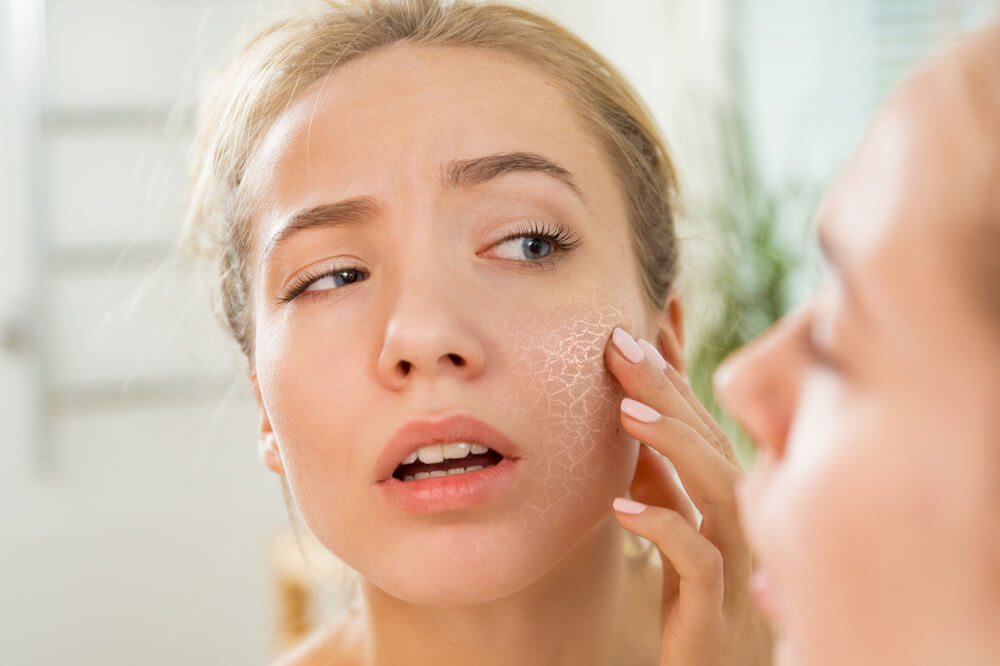 10 Everyday Things You Do That Dry Out Your Skin