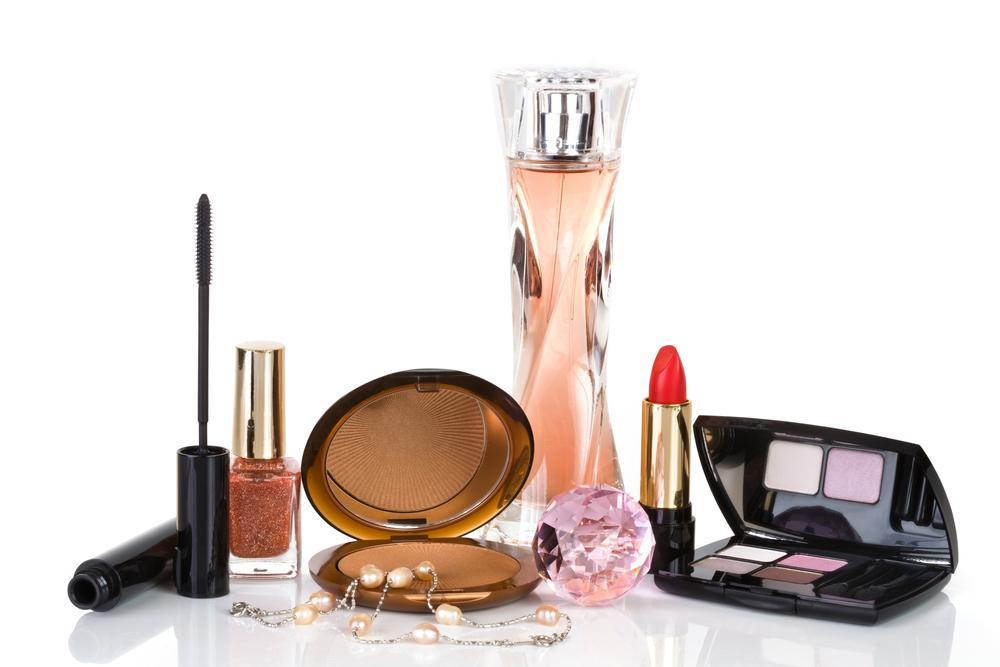 Cosmetics on a table.